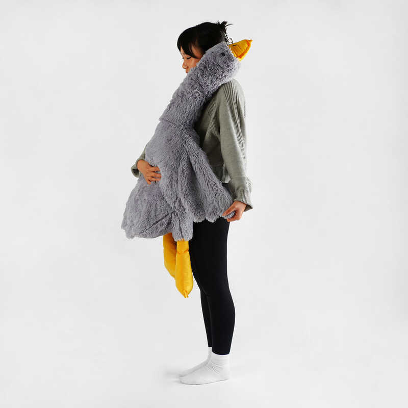 гр М`яка іграшка "Гусак-обіймак" 39680 (20) розмір 1,3м, колір сірий, наповнювач холофайбер