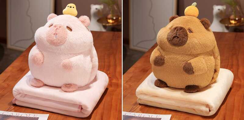 М`яка іграшка M 18277 (50) “Капібара”, 25 см, плед: 95х190 см, муфта