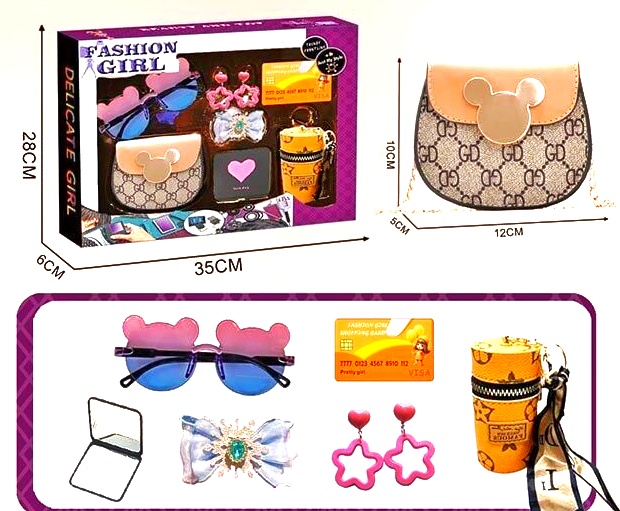 Набір аксесуарів G 777-10 , окуляри, сережки, карта, прикраса для волосся, сумочка, дзеркальце, брелок, в коробці