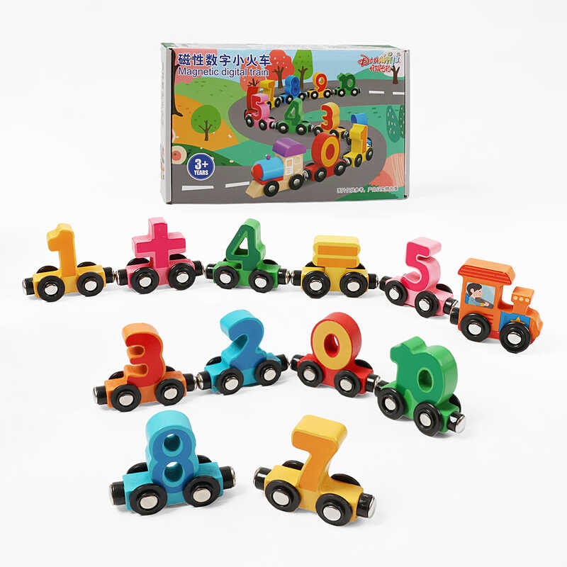 Потяг магнітний C 74128 (30) довжина 102 см, дерев’яні цифри (від 0 до 10) та арифметичні знаки, локомотив, на колесах, з магнітами, в коробці