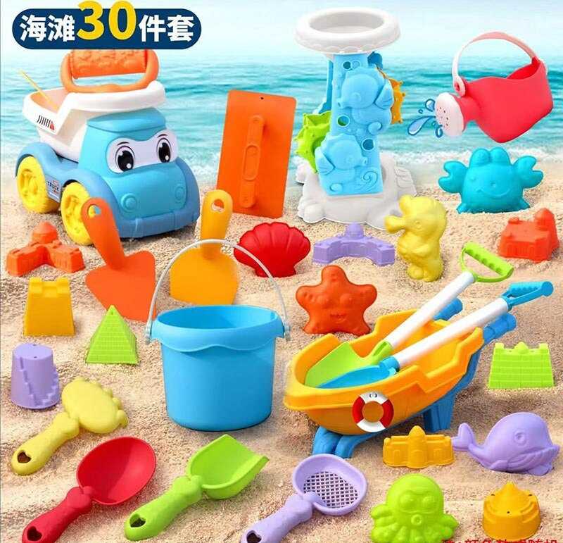 Пісочний набір W 218-47 (36/2) розмір тачки - 27х13х11 см, розмір самоскида - 16.5х11х13 см, висота відра - 9 см, граблі, лопатки, сито, лійка, млин, валик, шпателі, 15 формочок, в сітці