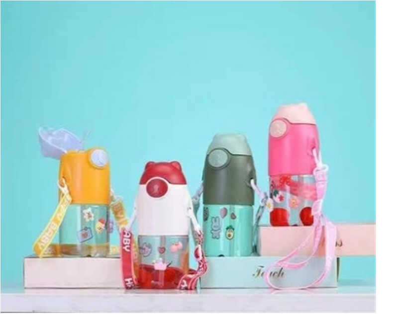 Пляшка для води C 59540 (70) 4 кольори, пластикова, наліпки, трубочка, ремінець, пластикова застібка, в пакеті, ВИДАЄТЬСЯ ТІЛЬКИ МІКС ВИДІВ