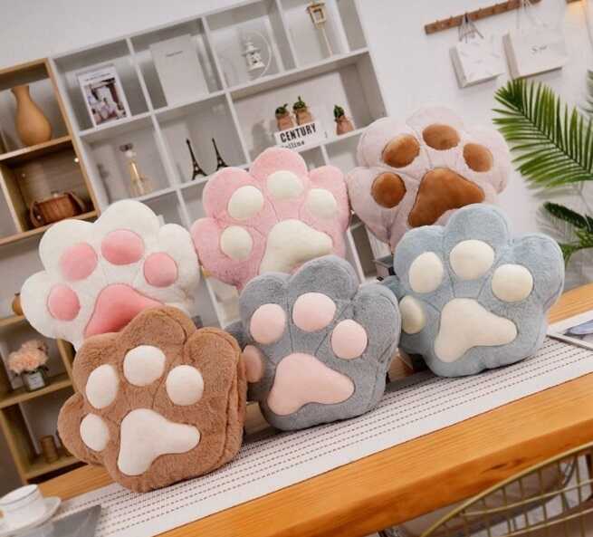 М`яка іграшка M 18748 (50) “Лапка”, 46х40х17 см, плед 180*110 см, ВИДАЄТЬСЯ ТІЛЬКИ МІКС ВИДІВ