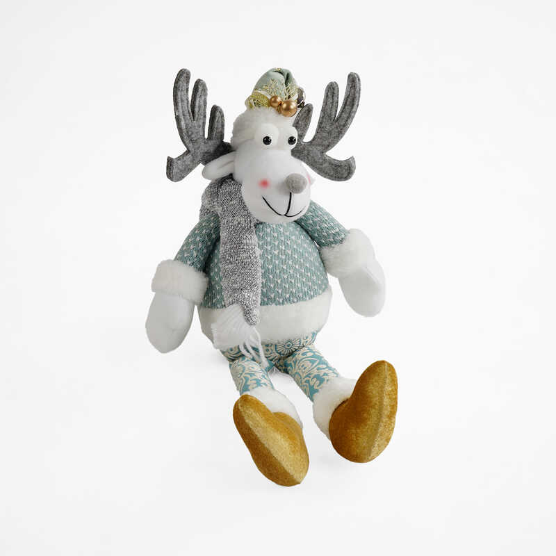 Новорічна декоративна іграшка C 67851 (48) “Олень”, сидяча, висота в сидячому положенні: 23 см, дзвоник, в пакеті